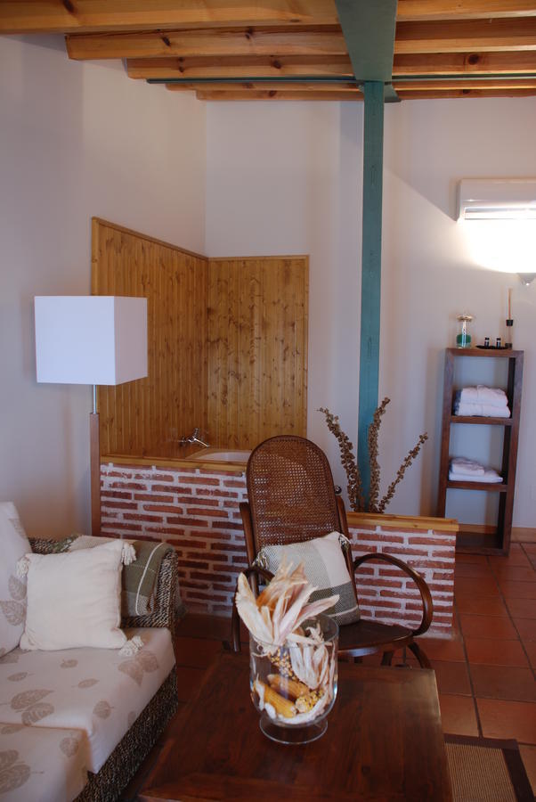 Hospederia El Arco Hotel Villavieja del Lozoya Екстериор снимка
